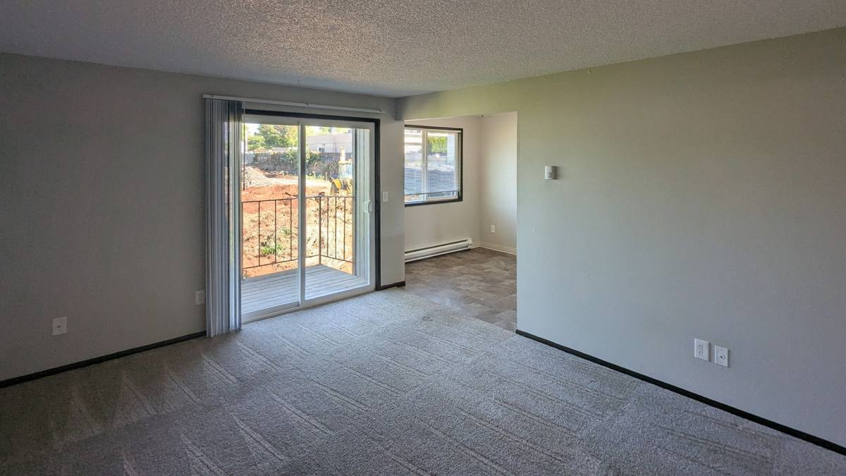 Apartment for rent at 5463-5487 Commercial St SE, Salem, OR 97306