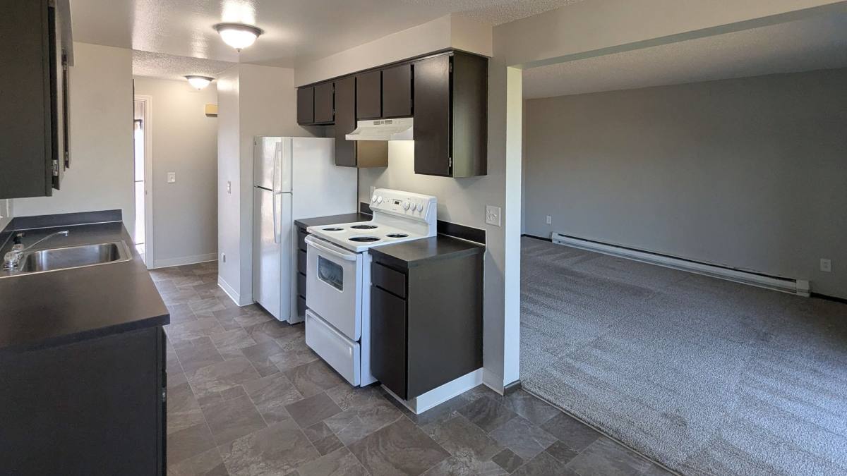 Apartment for rent at 5463-5487 Commercial St SE, Salem, OR 97306