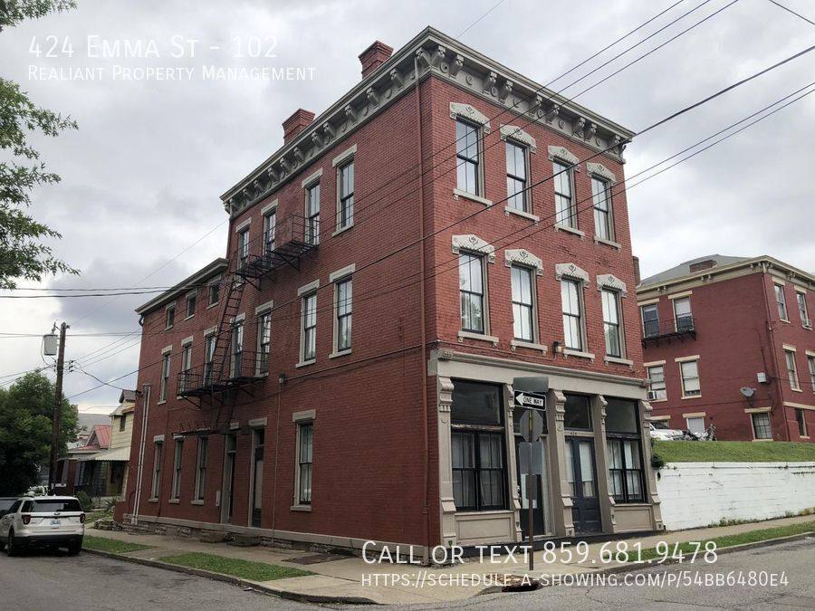 Apartment for rent at 424 Emma St #102, Covington, KY 41011