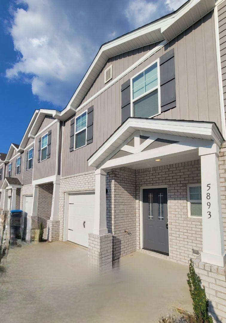 Townhouse for rent at 5893 Tyndall Place, Panama City, FL 32404