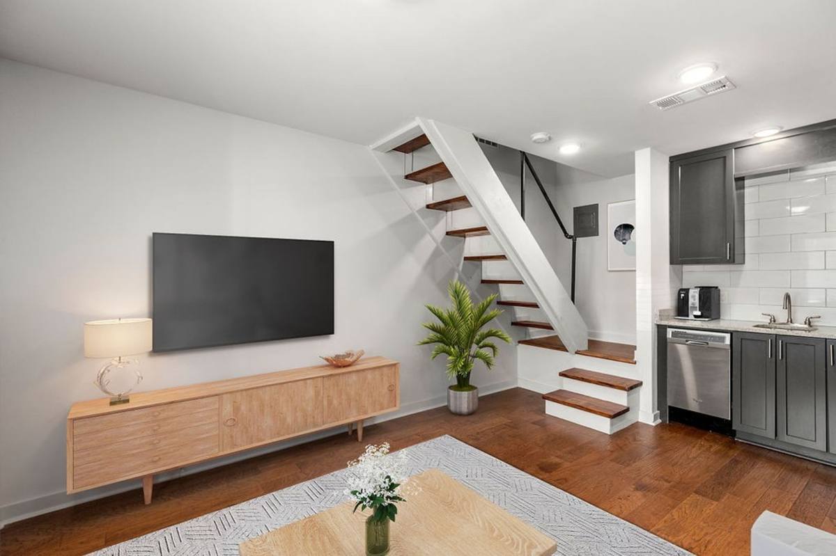 Apartment for rent at 116 Cox St, Auburn, AL 36832