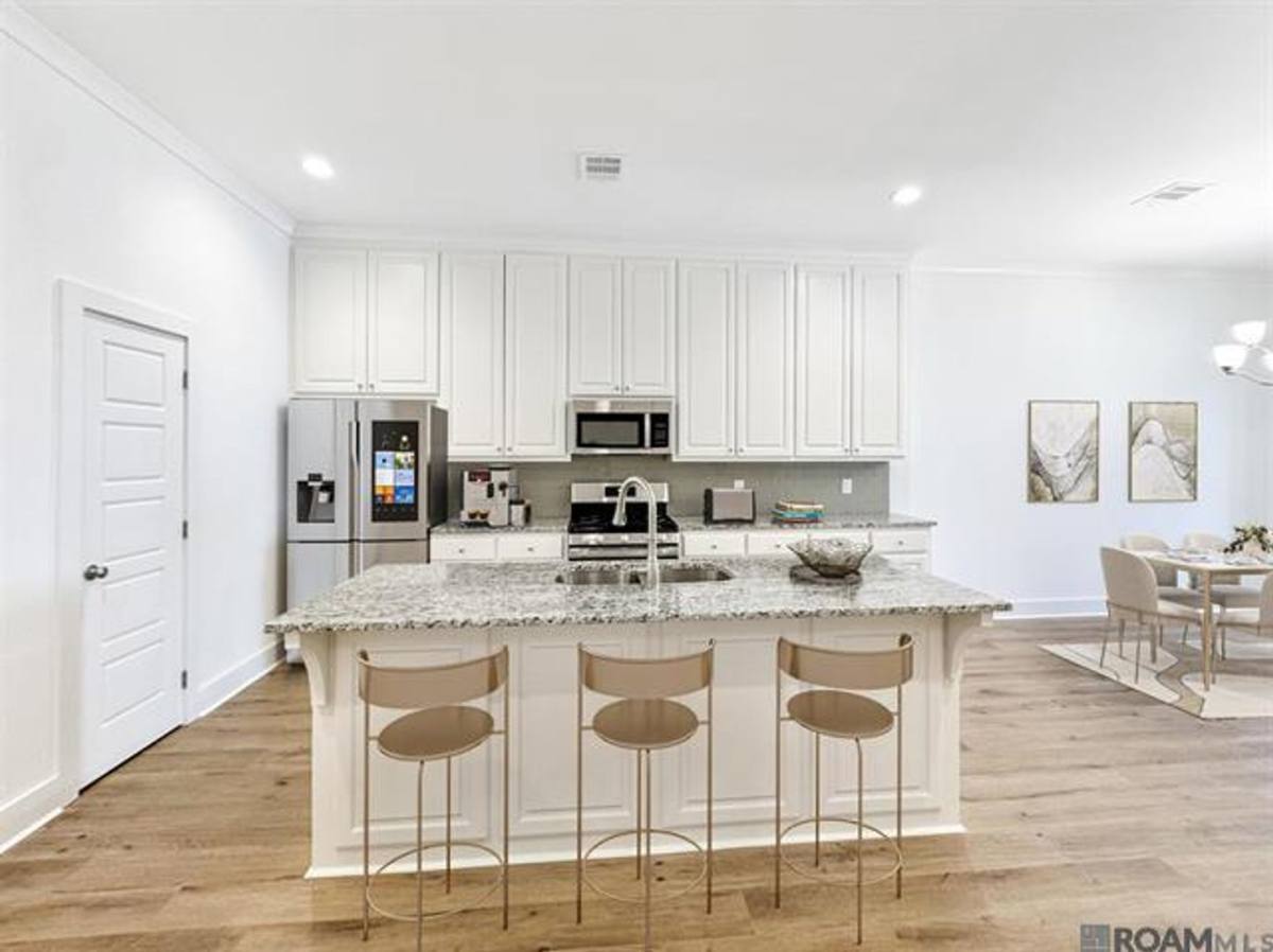 Townhouse for rent at 9664 Creekview Dr, Baton Rouge, LA 70836