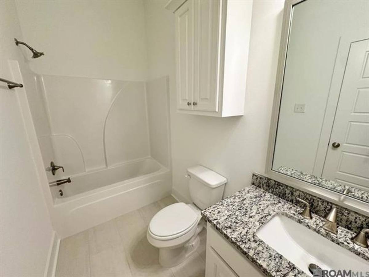 Townhouse for rent at 9664 Creekview Dr, Baton Rouge, LA 70836