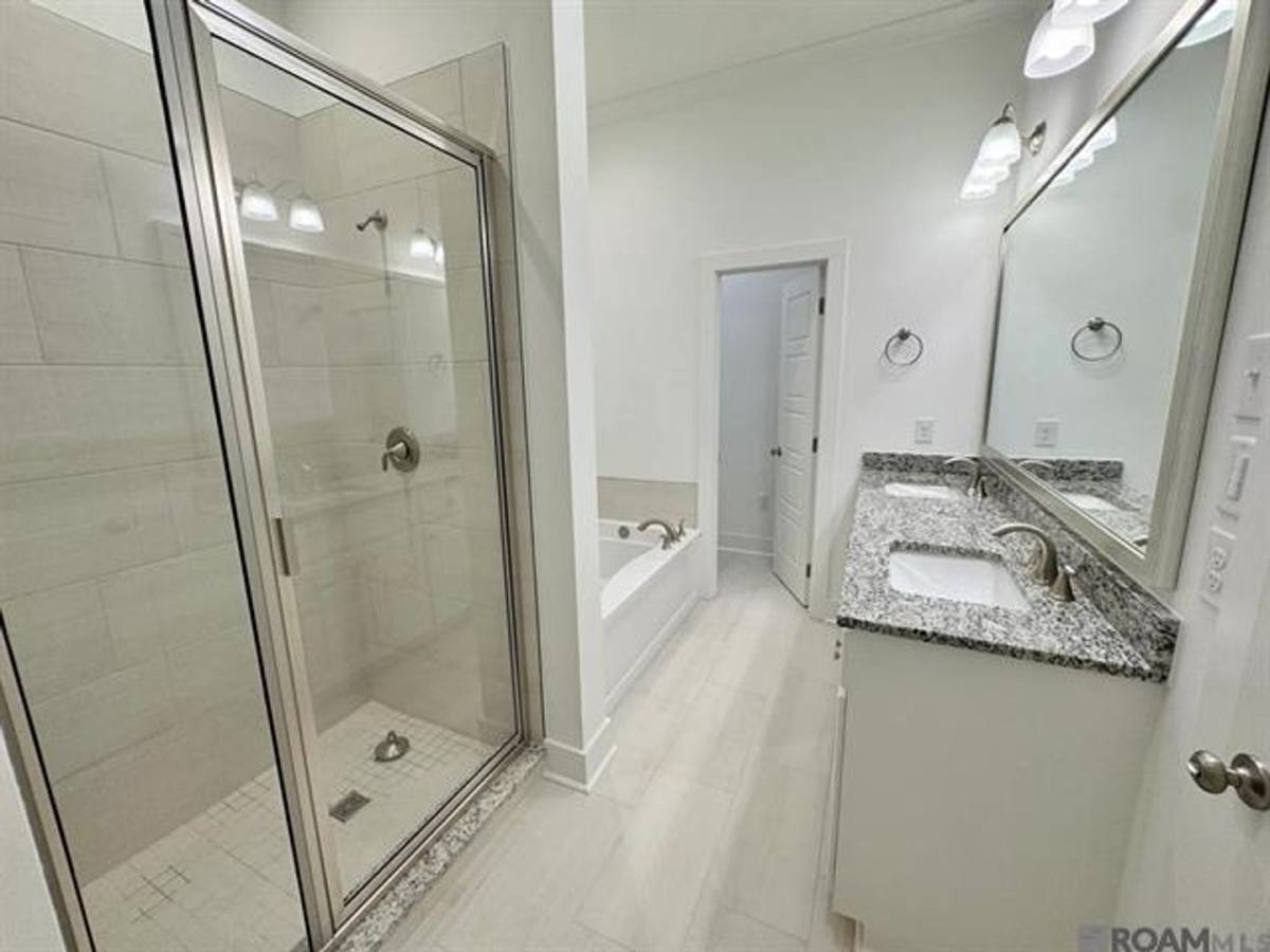 Townhouse for rent at 9664 Creekview Dr, Baton Rouge, LA 70836