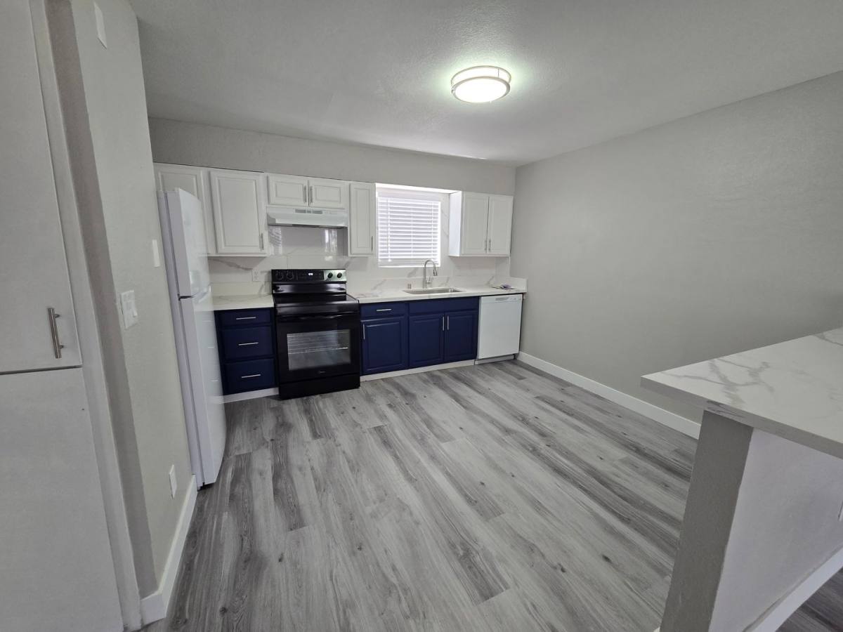 Apartment for rent at 1701 N Rancho Dr, Las Vegas, NV 89106