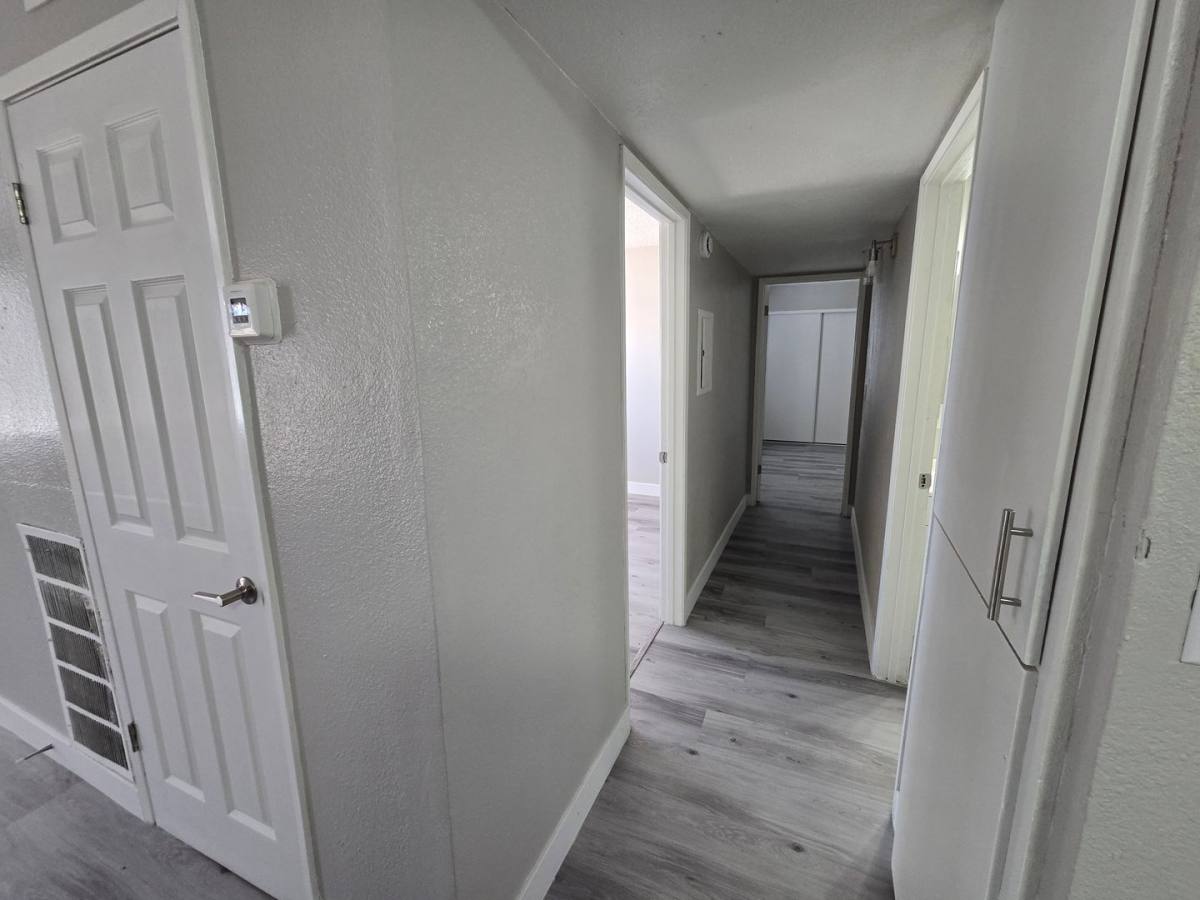 Apartment for rent at 1701 N Rancho Dr, Las Vegas, NV 89106