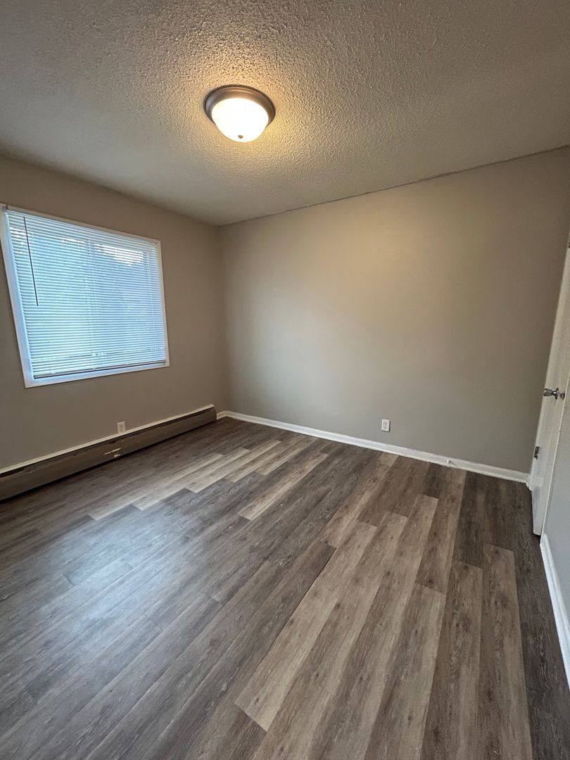 Apartment for rent at 2125 Indianola Ave, Des Moines, IA 50315