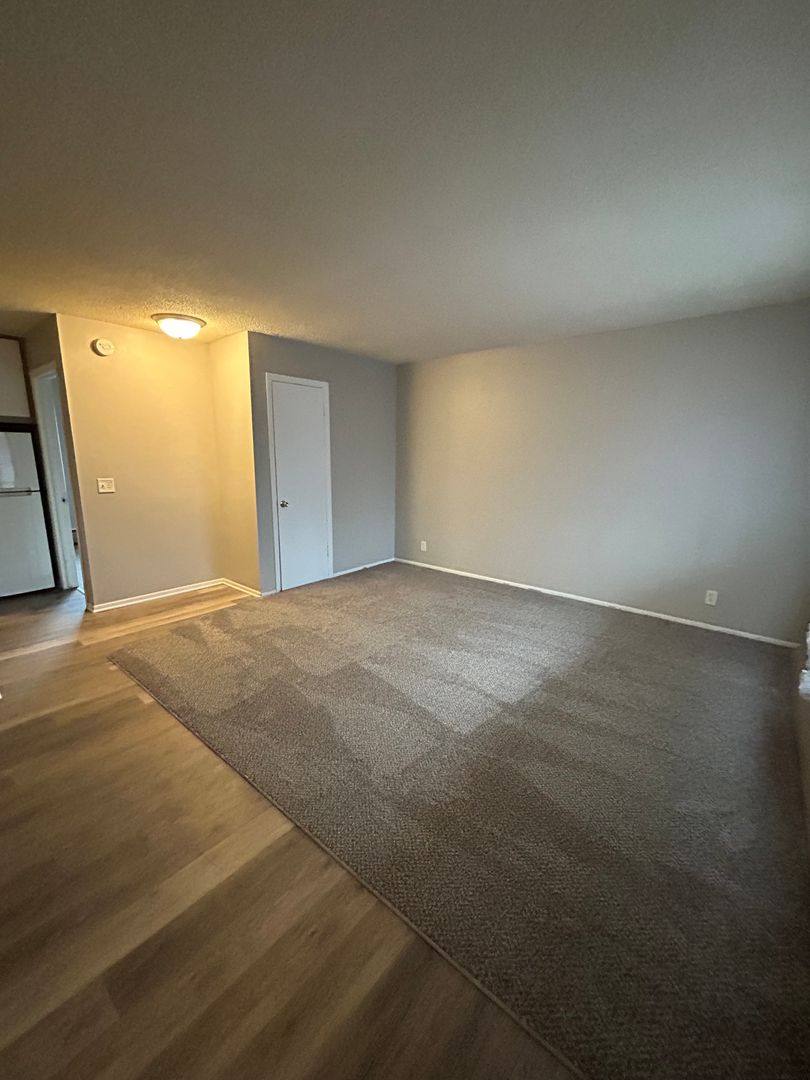 Apartment for rent at 2125 Indianola Ave, Des Moines, IA 50315