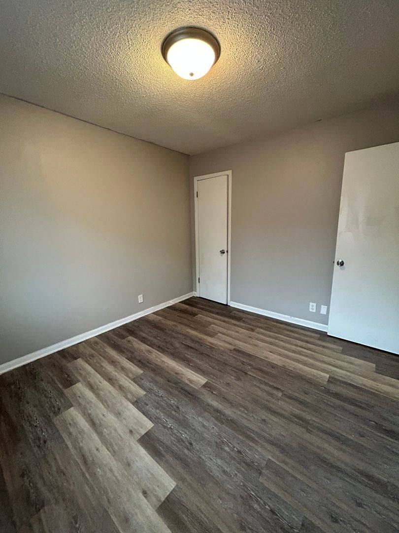 Apartment for rent at 2125 Indianola Ave, Des Moines, IA 50315