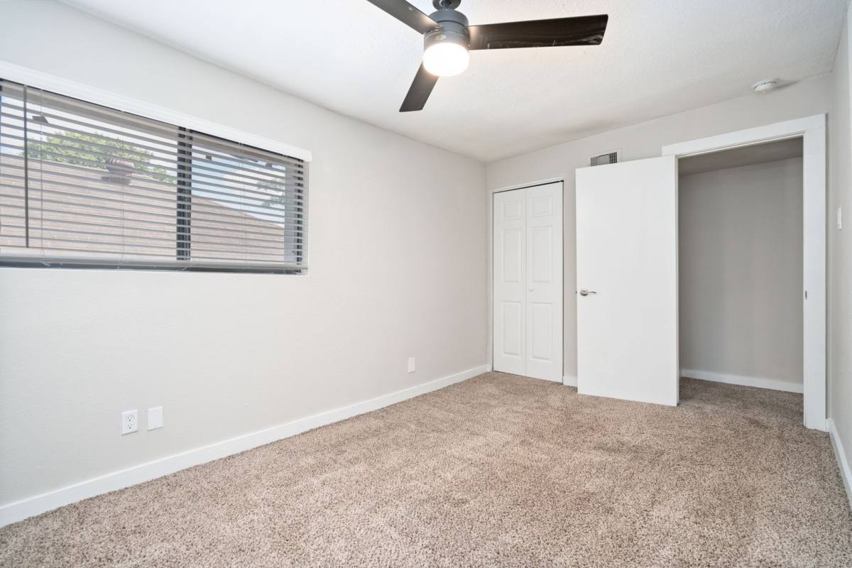 Apartment for rent at 1423 Kipling St, Houston, TX 77006