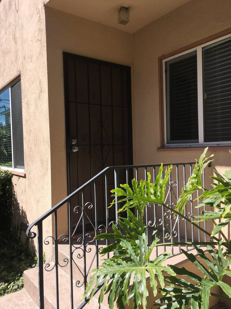 Apartment for rent at 3134 E 2nd St, Long Beach, CA 90803
