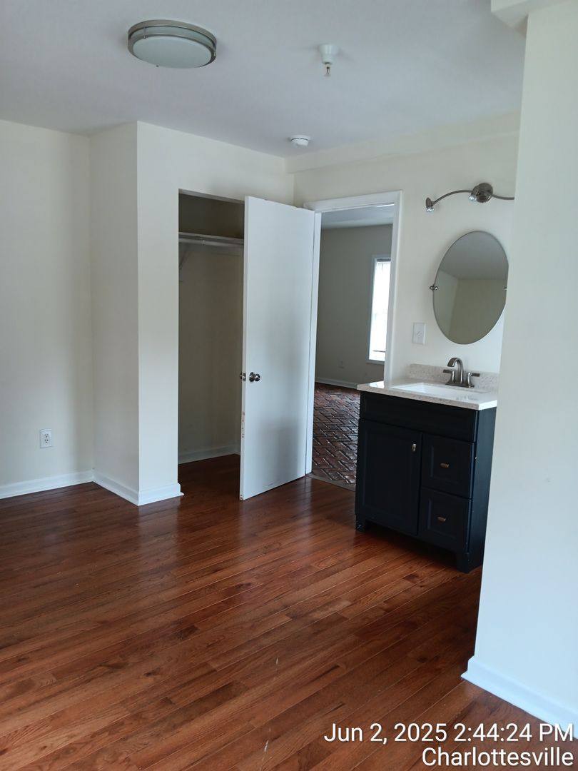 Apartment for rent at 515 14th St, Charlottesville, VA 22903
