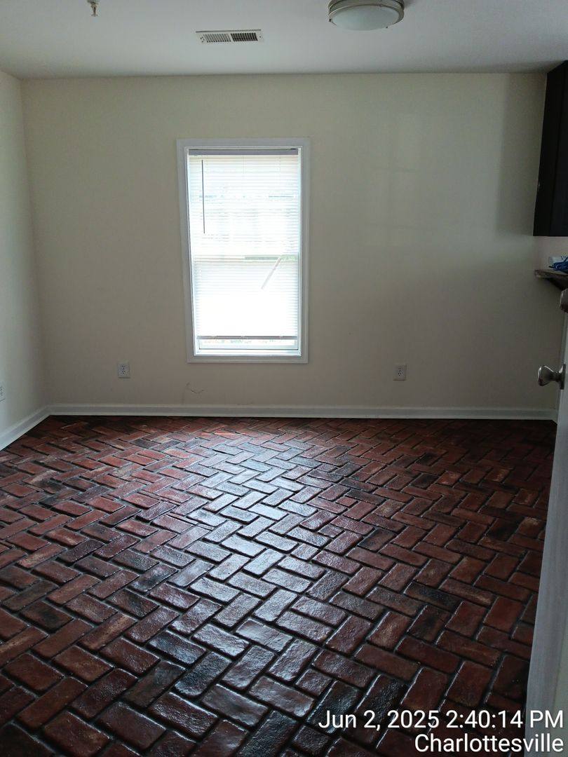 Apartment for rent at 515 14th St, Charlottesville, VA 22903