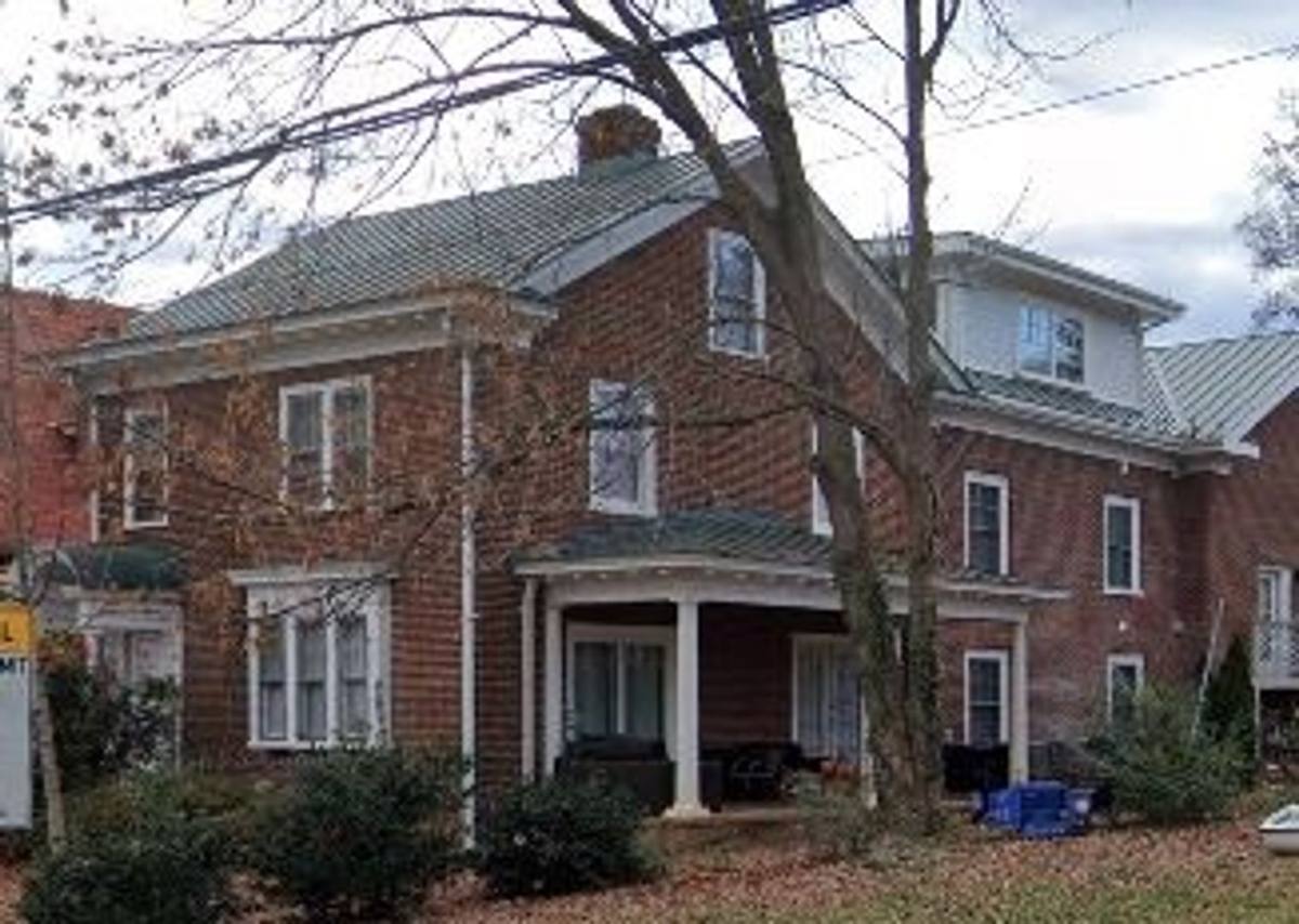 Apartment for rent at 515 14th St, Charlottesville, VA 22903
