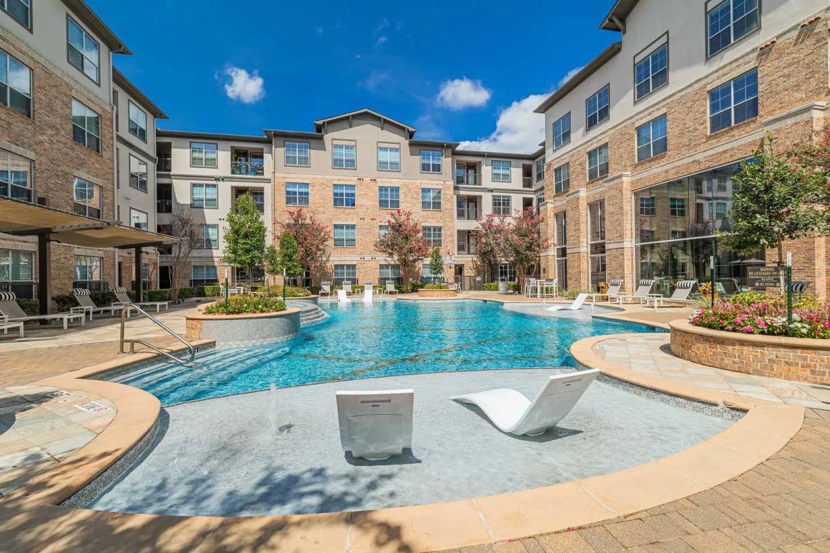 Apartment for rent at 7777 Katy Freeway, Houston, TX 77024