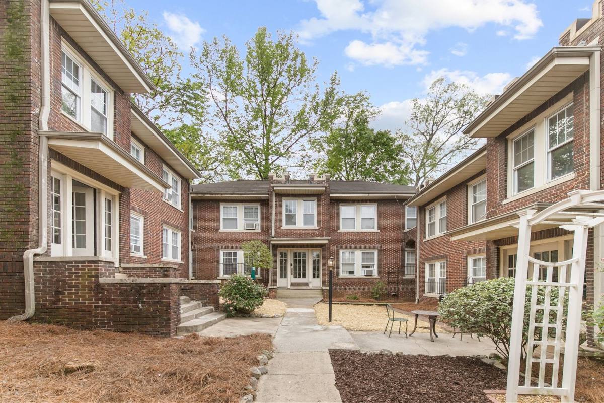 Apartment for rent at 2501 Caldwell Ave S, Birmingham, AL 35205