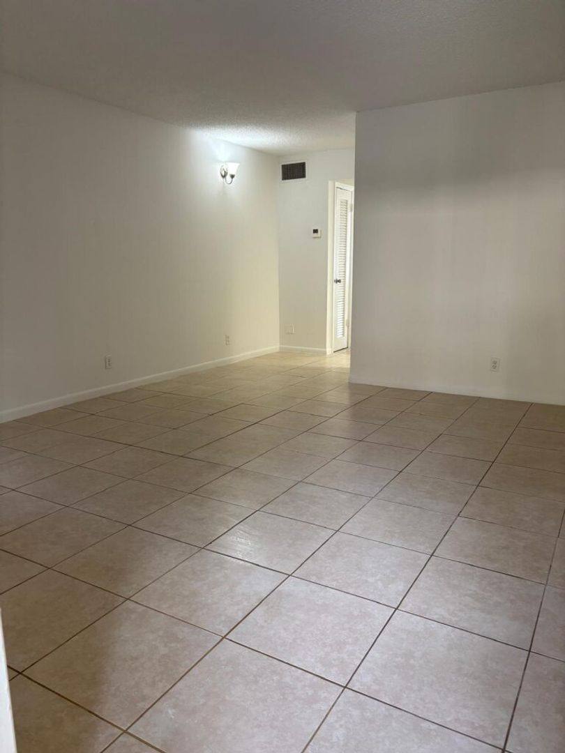 Apartment for rent at 515 S Sequoia Dr, West Palm Beach, FL 33409
