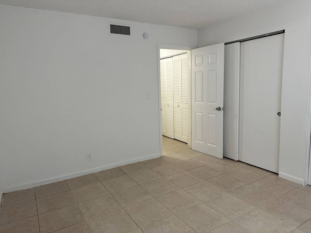 Apartment for rent at 515 S Sequoia Dr, West Palm Beach, FL 33409