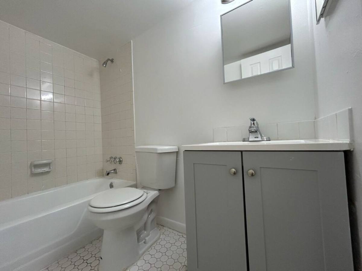 Apartment for rent at 515 S Sequoia Dr, West Palm Beach, FL 33409