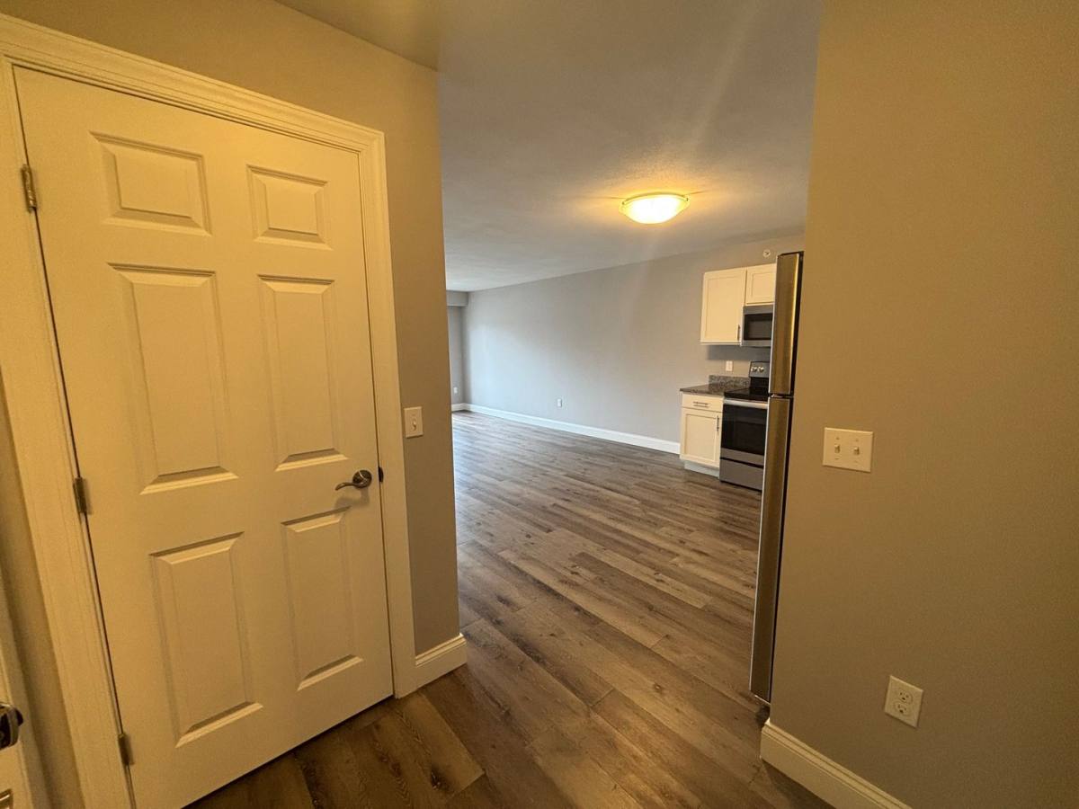 Apartment for rent at 1217 Tulip St, Liverpool, NY 13090
