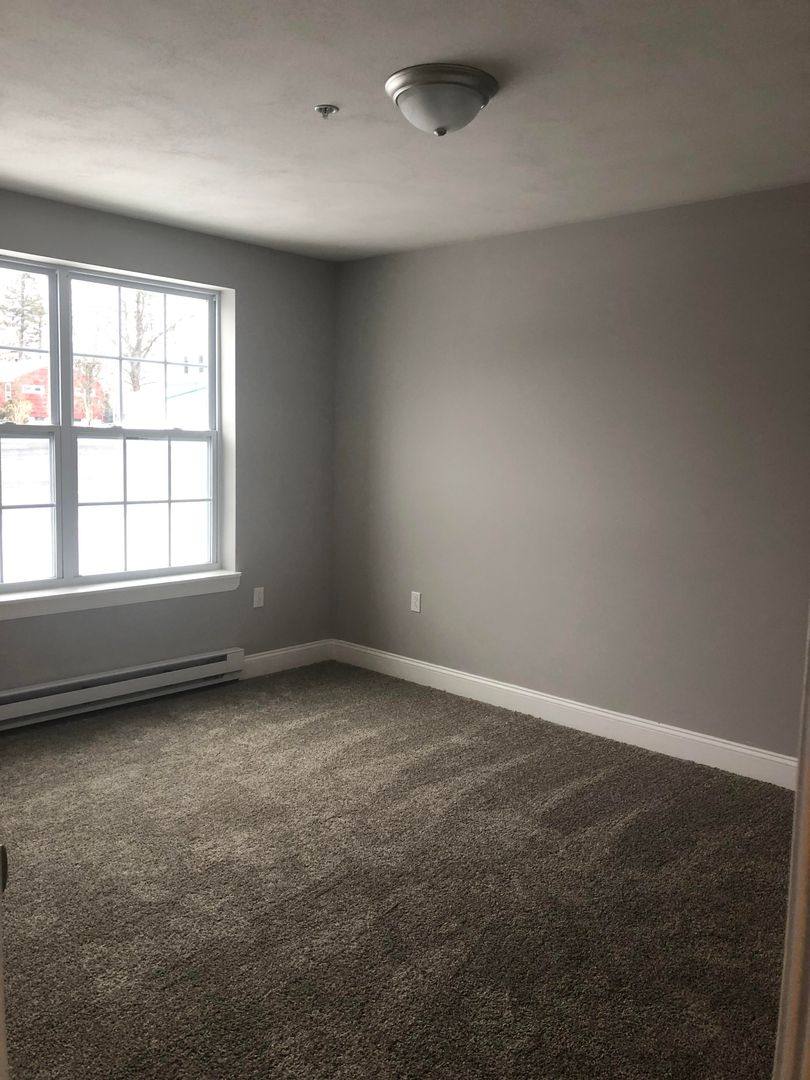 Apartment for rent at 1217 Tulip St, Liverpool, NY 13090