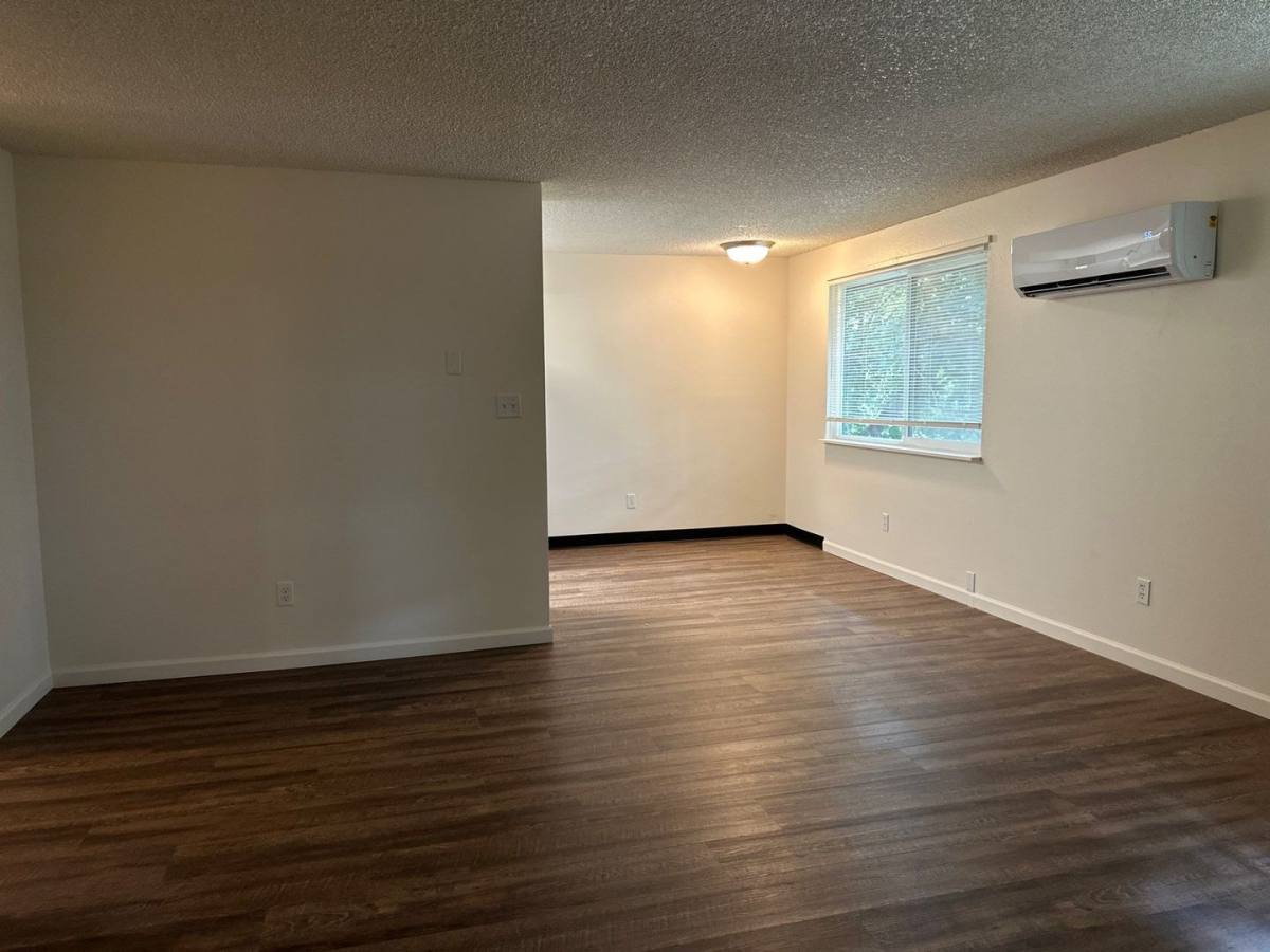 Apartment for rent at 1331 Avalon St, Klamath Falls, OR 97603