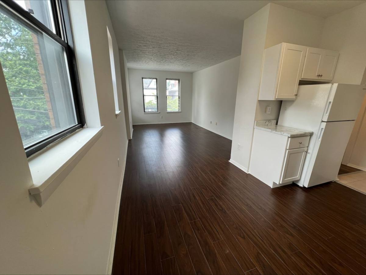 Apartment for rent at 732-734 S Millvale Ave, Pittsburgh, PA 15213