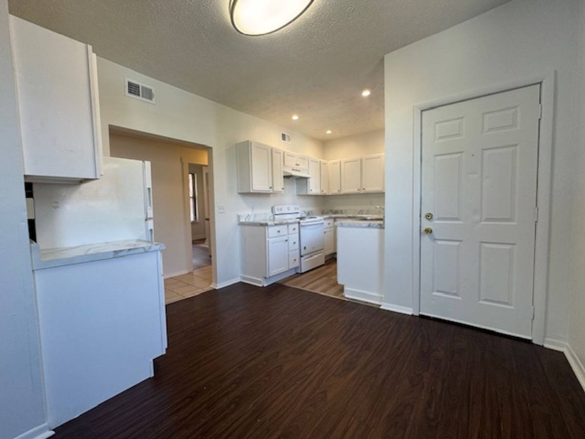 Apartment for rent at 732-734 S Millvale Ave, Pittsburgh, PA 15213