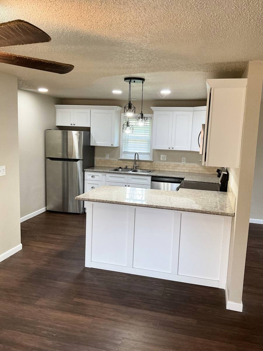 Apartment for rent at 2083 Laurelhurst, Eugene, OR 97402