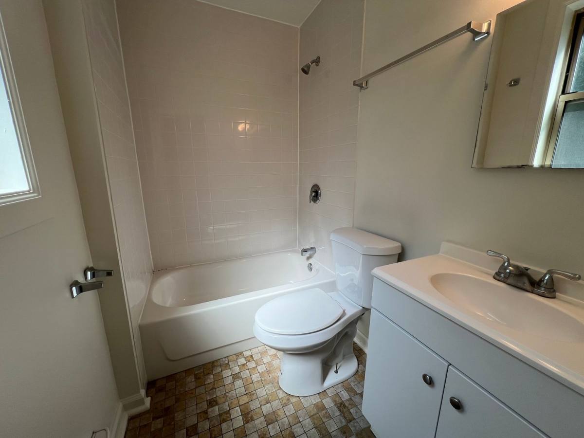 Apartment for rent at 5703-5717 Hobart St, Pittsburgh, PA 15217