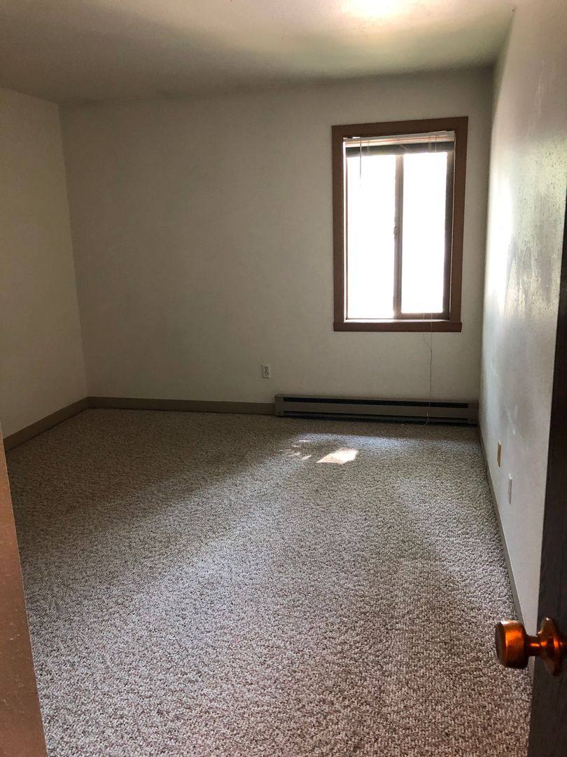 Apartment for rent at 419 11th Ave S, Fargo, ND 58103
