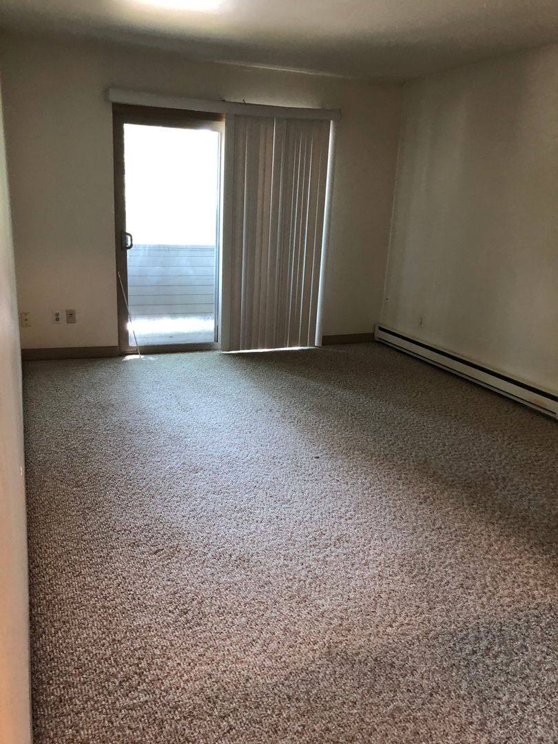 Apartment for rent at 419 11th Ave S, Fargo, ND 58103