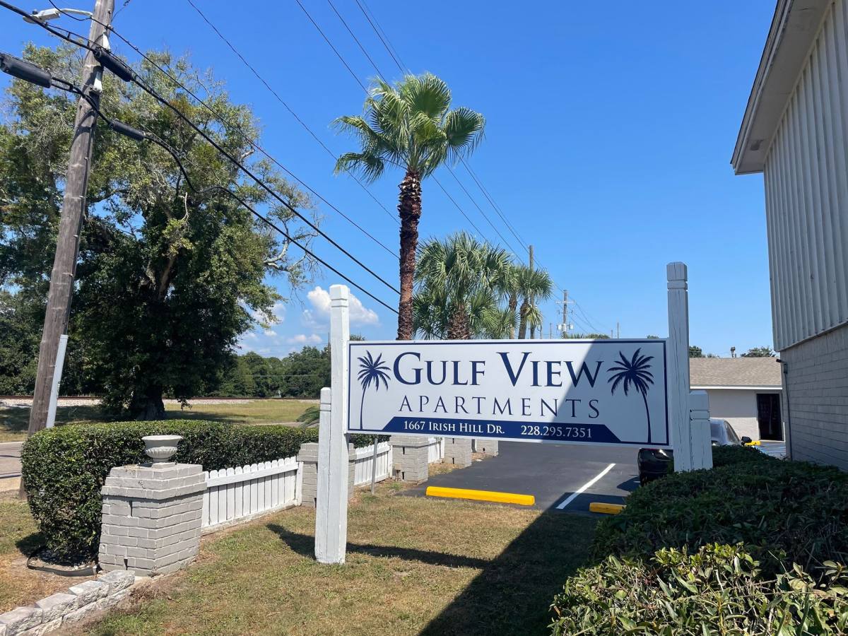 Apartment for rent at 1667 Irish Hill Dr, Biloxi, MS 39531