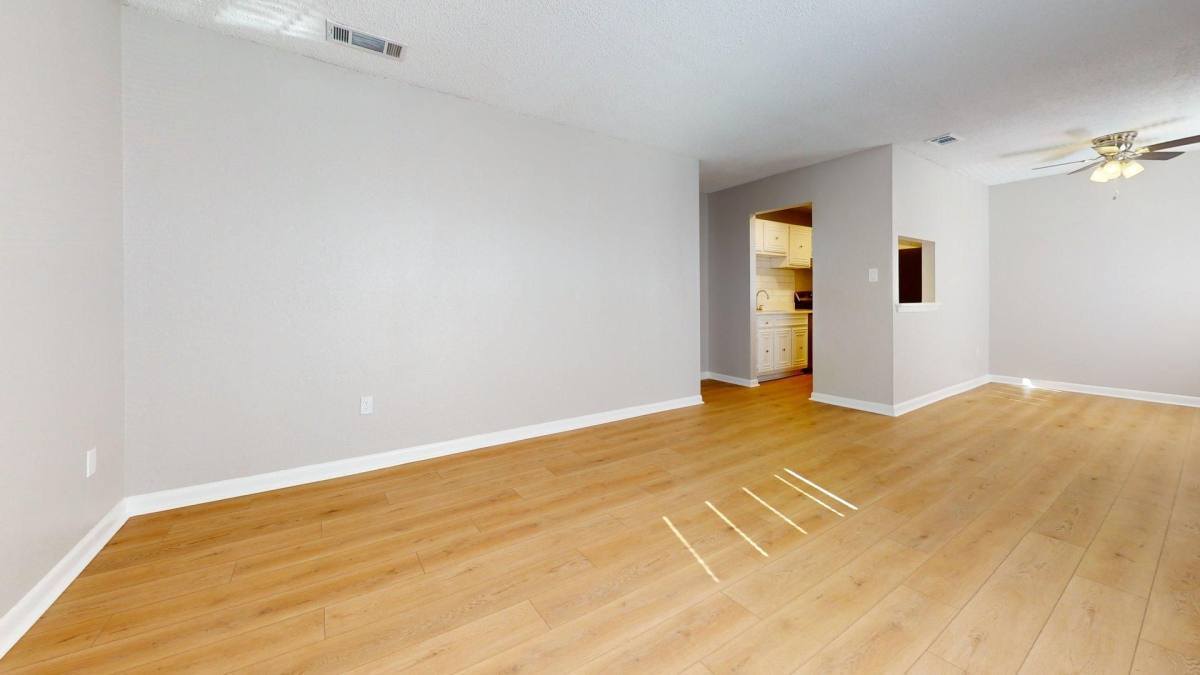 Apartment for rent at 1667 Irish Hill Dr, Biloxi, MS 39531