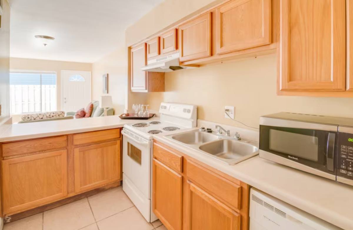Apartment for rent at 1667 Irish Hill Dr, Biloxi, MS 39531