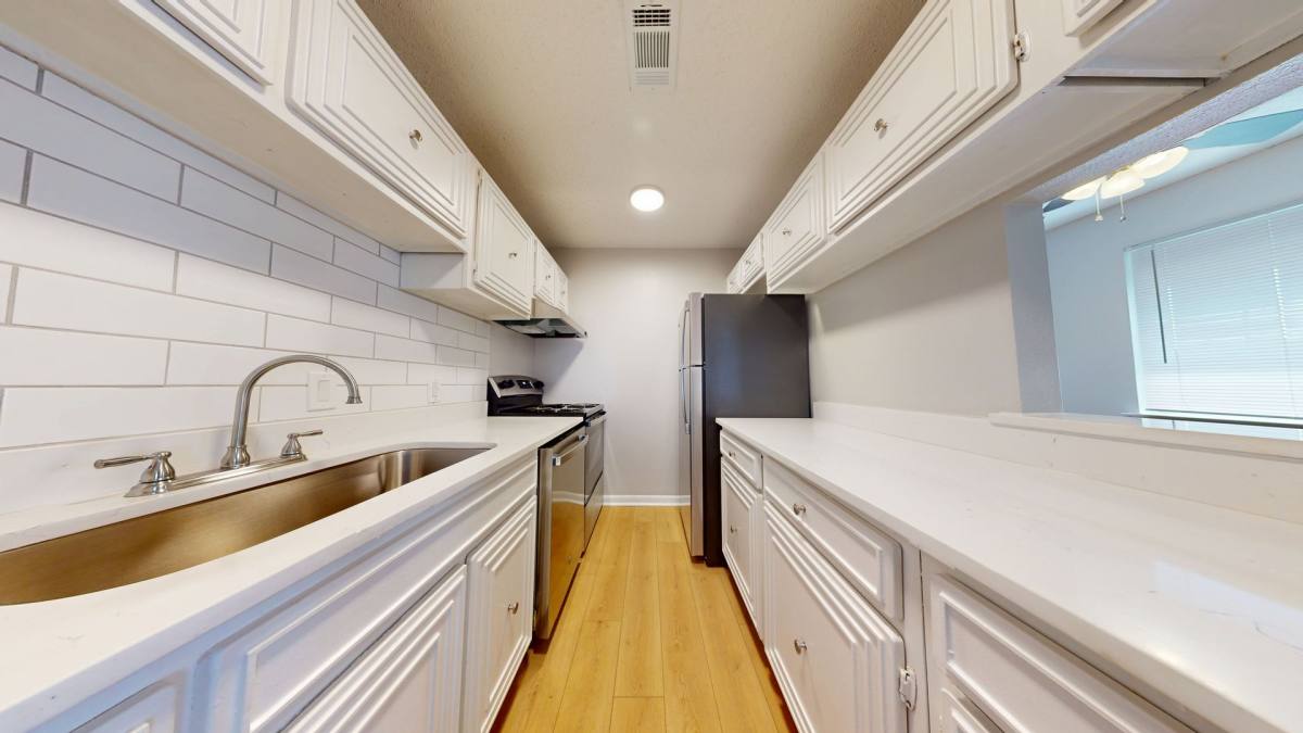 Apartment for rent at 1667 Irish Hill Dr, Biloxi, MS 39531