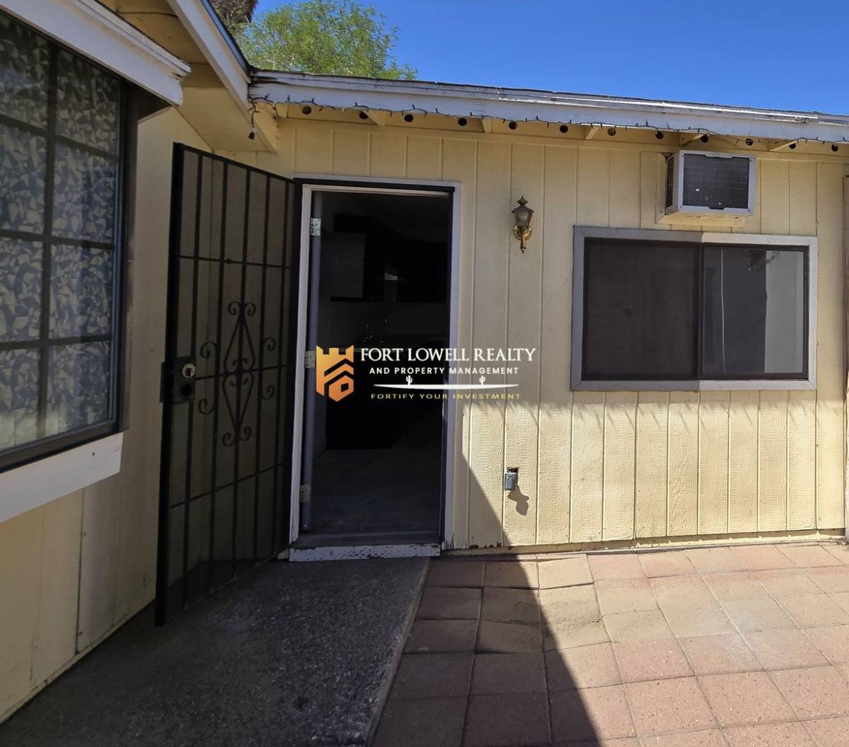 Apartment for rent at 2632-2634 N 29th Place, Phoenix, AZ 85008