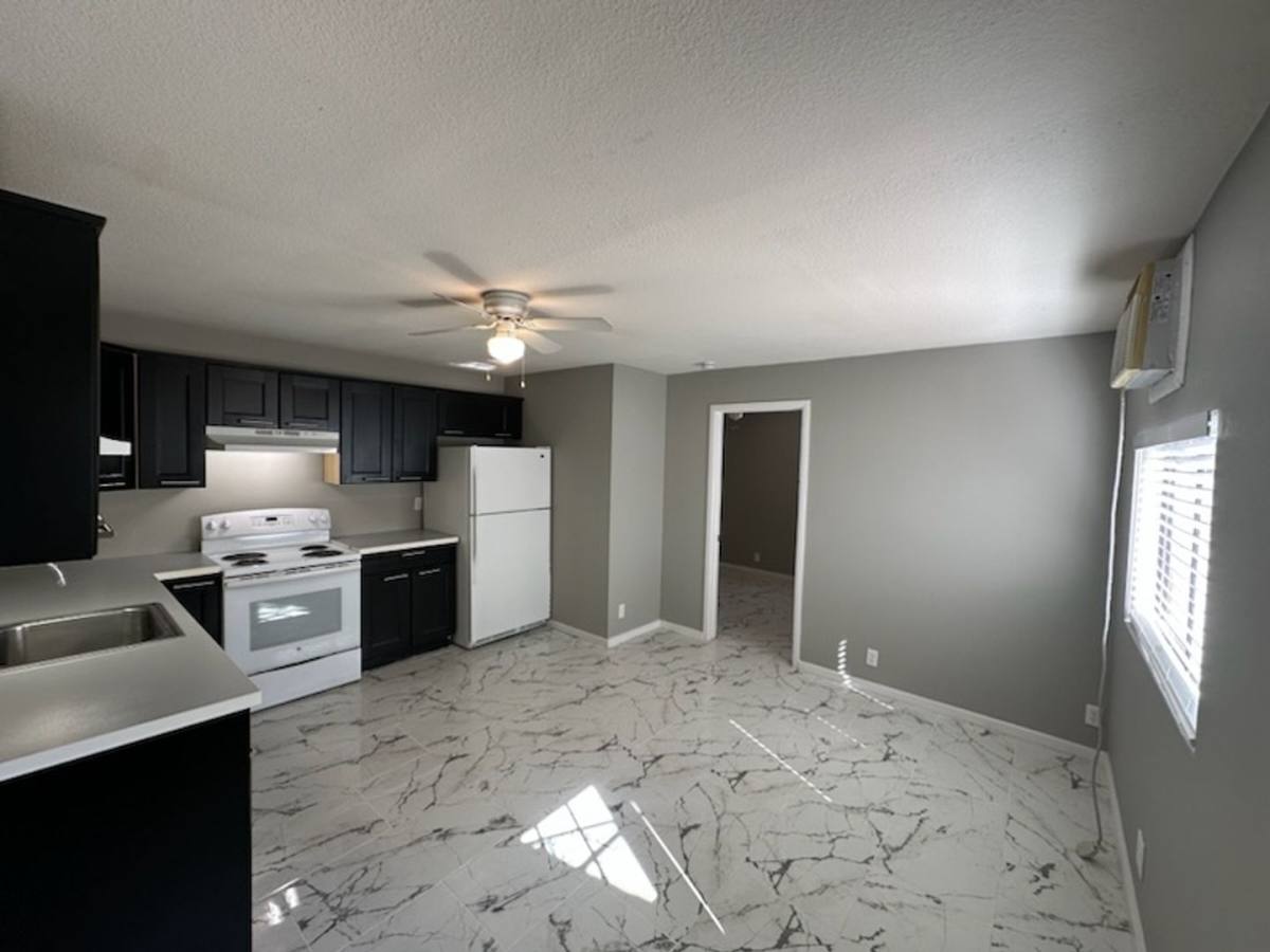 Apartment for rent at 2632-2634 N 29th Place, Phoenix, AZ 85008