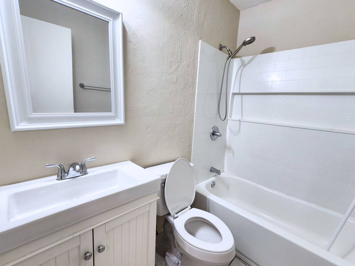 Apartment for rent at 501 E Glenn St, Tucson, AZ 85705