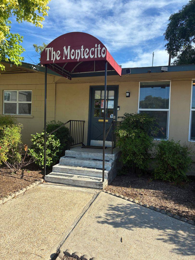 Apartment for rent at 227 Deerwood Dr, San Antonio, TX 78209