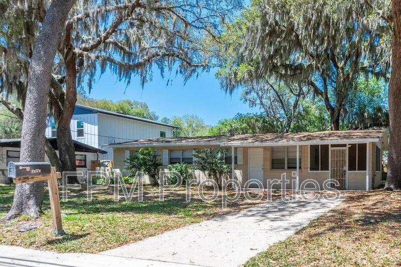 House for rent at 1159 Green Cay Ave, Atlantic Beach, FL 32233