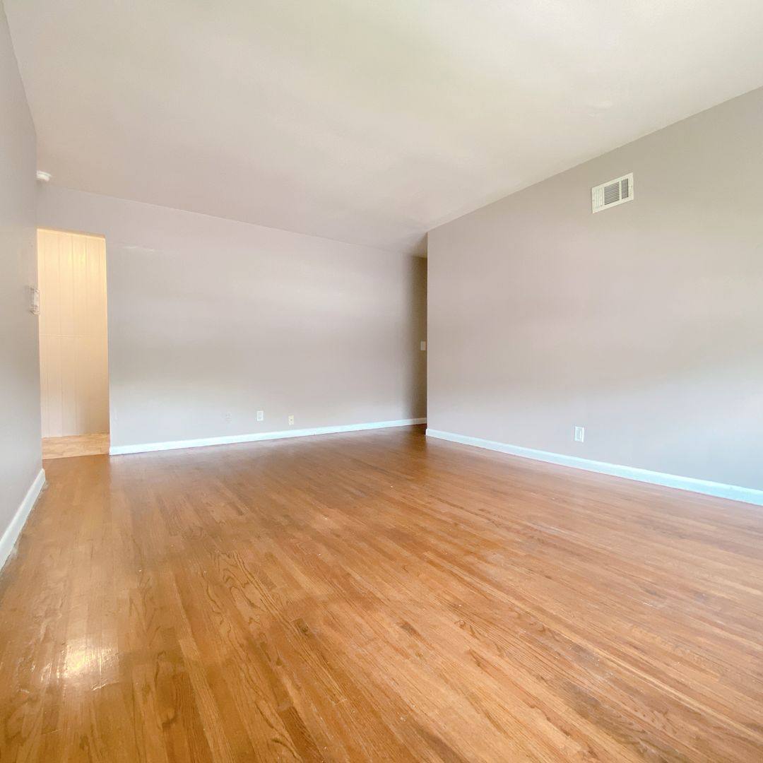 Apartment for rent at 4815 Ames Ave, Omaha, NE 68104