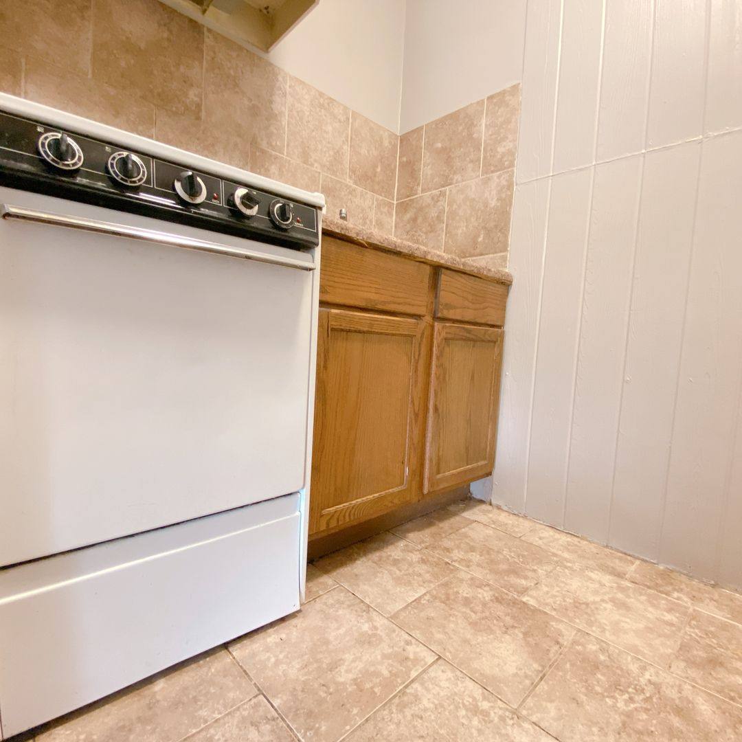Apartment for rent at 4815 Ames Ave, Omaha, NE 68104