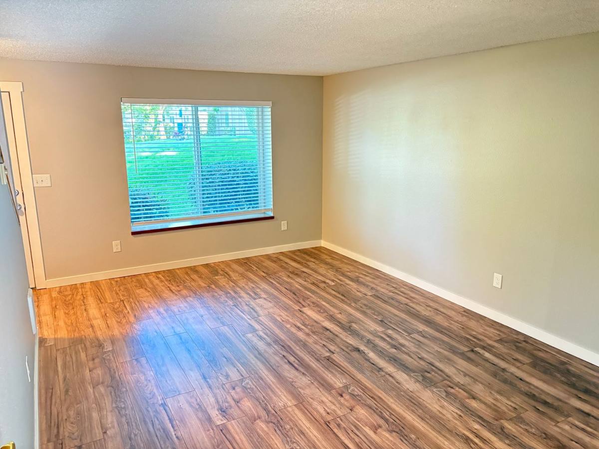 Townhouse for rent at 5114 NE 34th St, Vancouver, WA 98661