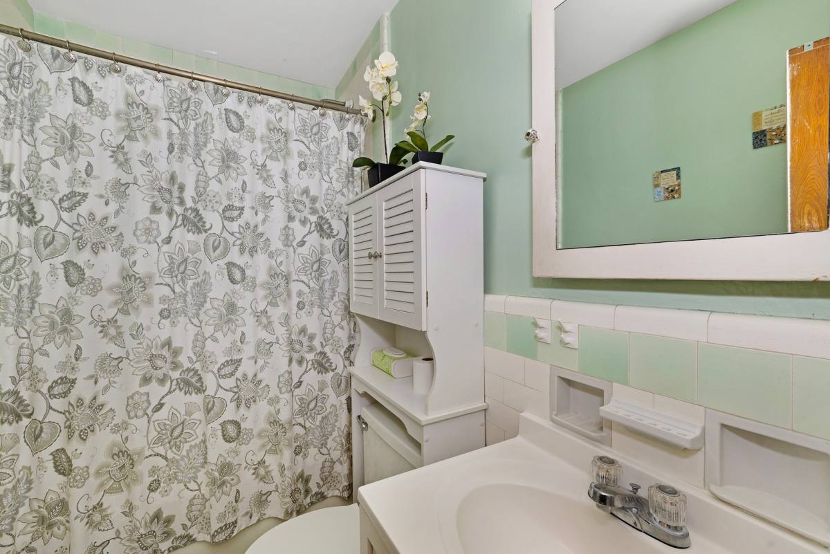 Apartment for rent at 35 Mc Kinley Ave, Hawthorne, NJ 07506