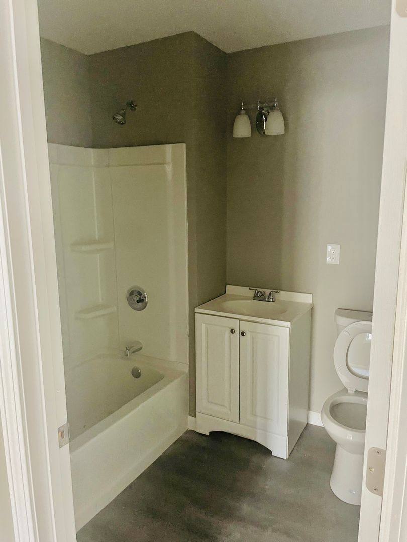 Apartment for rent at 6 Sorrento St, Springfield, MA 01108