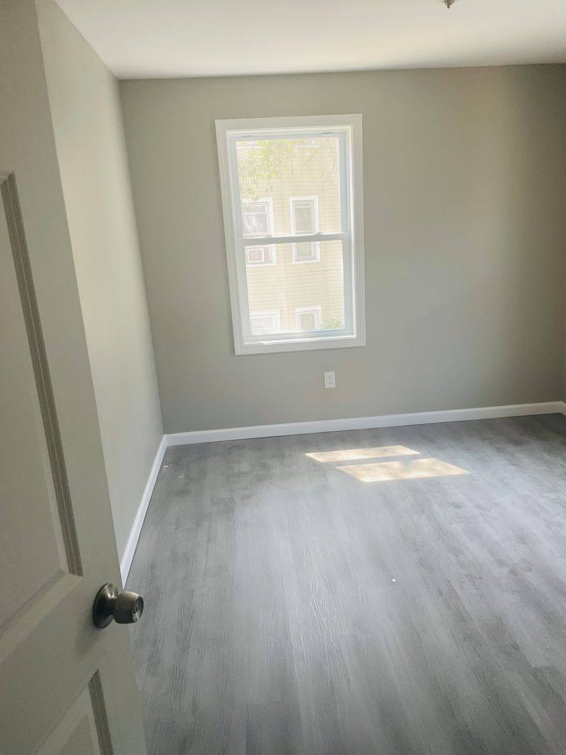 Apartment for rent at 6 Sorrento St, Springfield, MA 01108