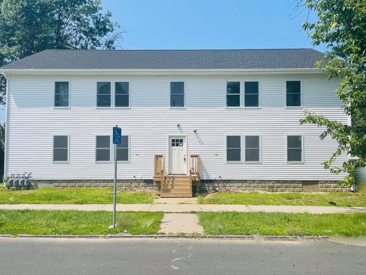 Apartment for rent at 6 Sorrento St, Springfield, MA 01108