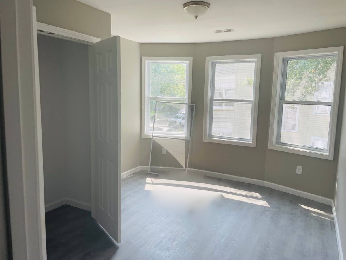 Apartment for rent at 6 Sorrento St, Springfield, MA 01108