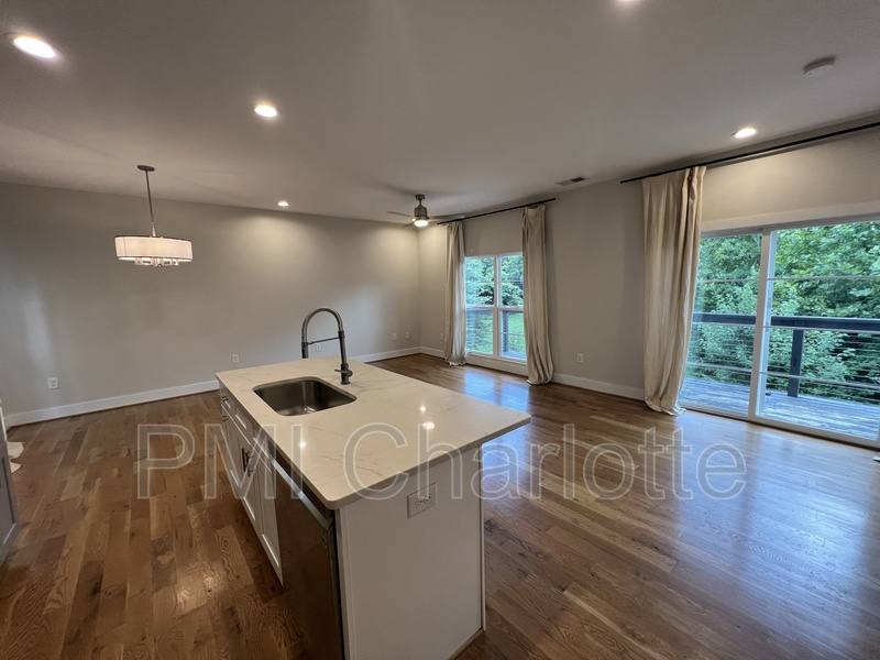 Townhouse for rent at 1106 N Alexander St, Charlotte, NC 28206